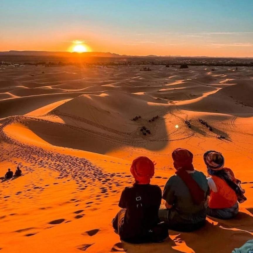 Hotel Bivouac Camel Trips Merzouga Esterno foto