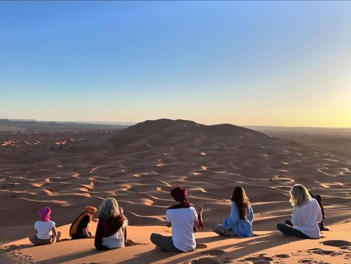 Hotel Bivouac Camel Trips Merzouga Esterno foto