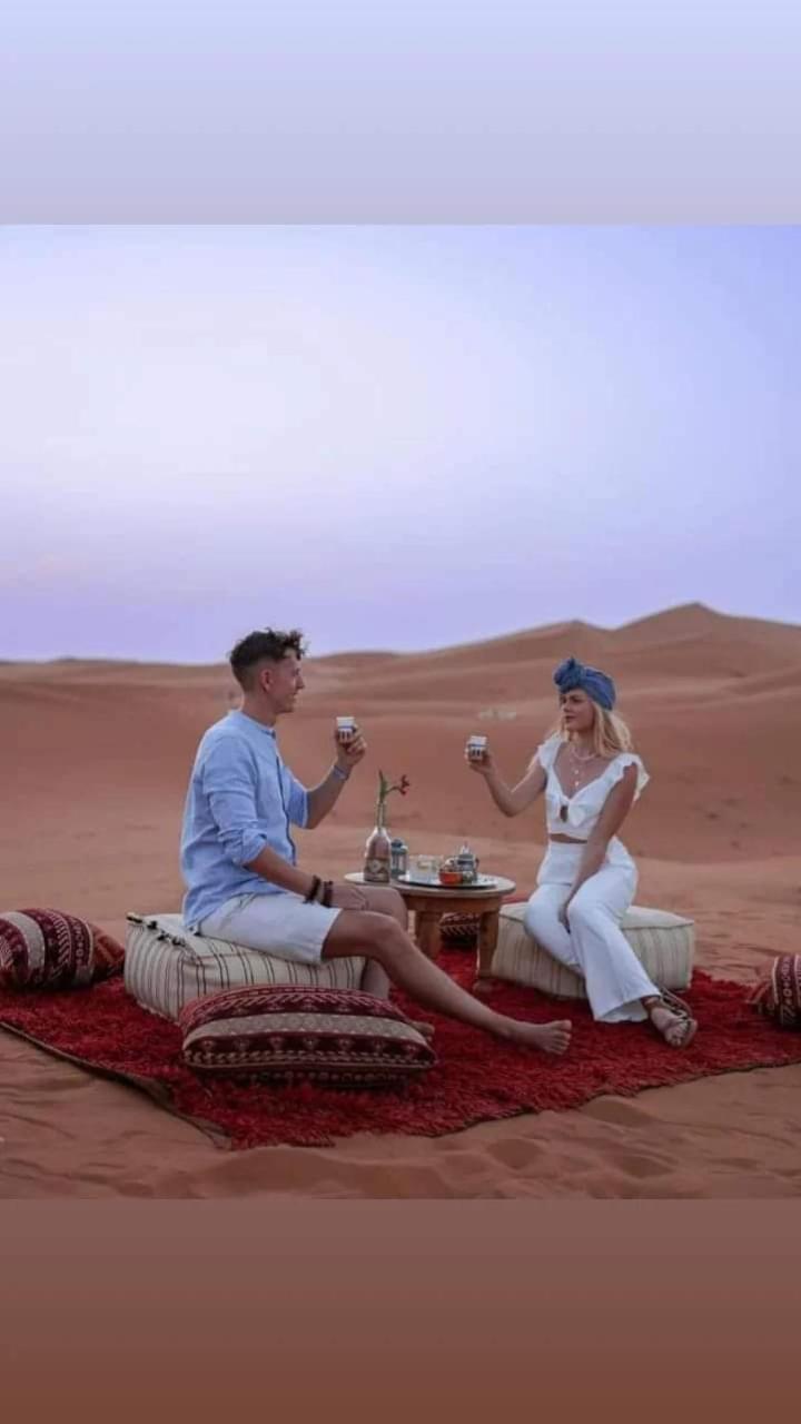 Hotel Bivouac Camel Trips Merzouga Esterno foto