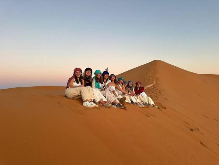 Hotel Bivouac Camel Trips Merzouga Esterno foto
